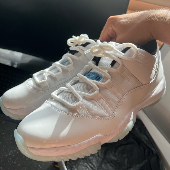 Size 11 - Picture 12 of 15